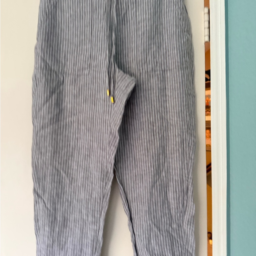 Ellen Tracy Gray Striped Linen Pants